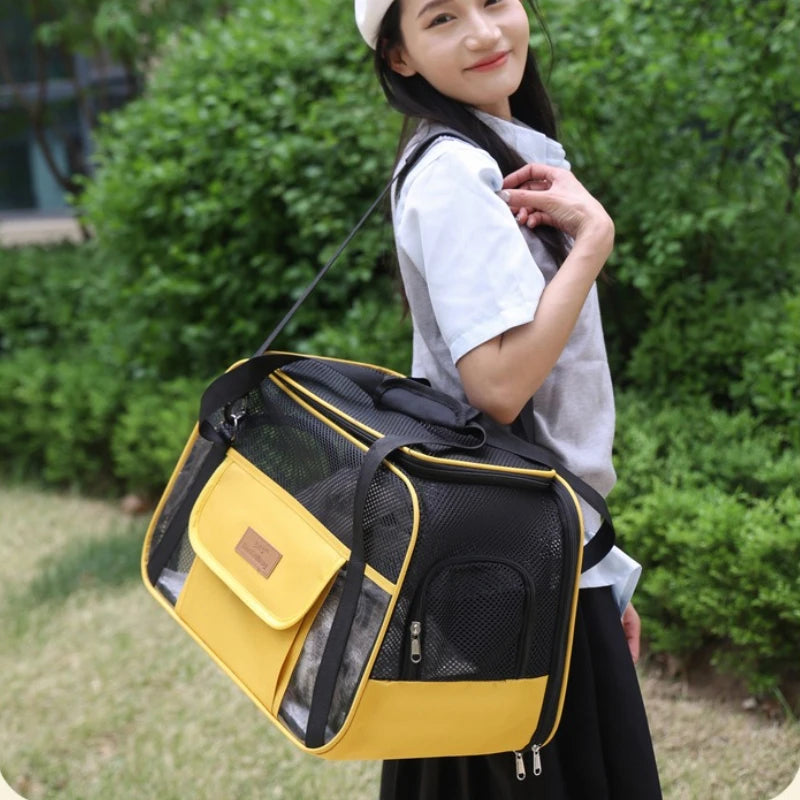 New Breathable Pet Carrier Large Capacity Shoulder Bag Portable Cat Dog Carrier Hollowed-out Cat and Dog Cages Pet Supplies